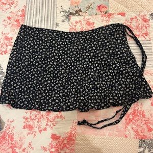 Brandy Melville wrap skirt